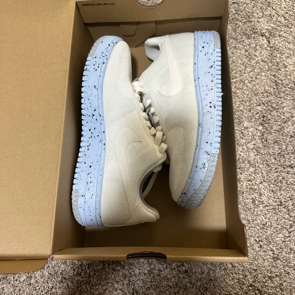 Nike Air Force 1 - Picture 3 of 10